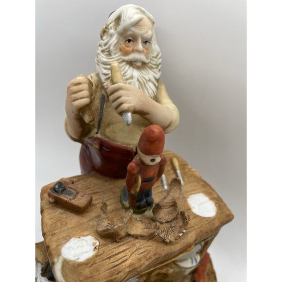 Santa Clause's Workshop Music Box Plays Silent Night Vintage - Picture 4 of 13